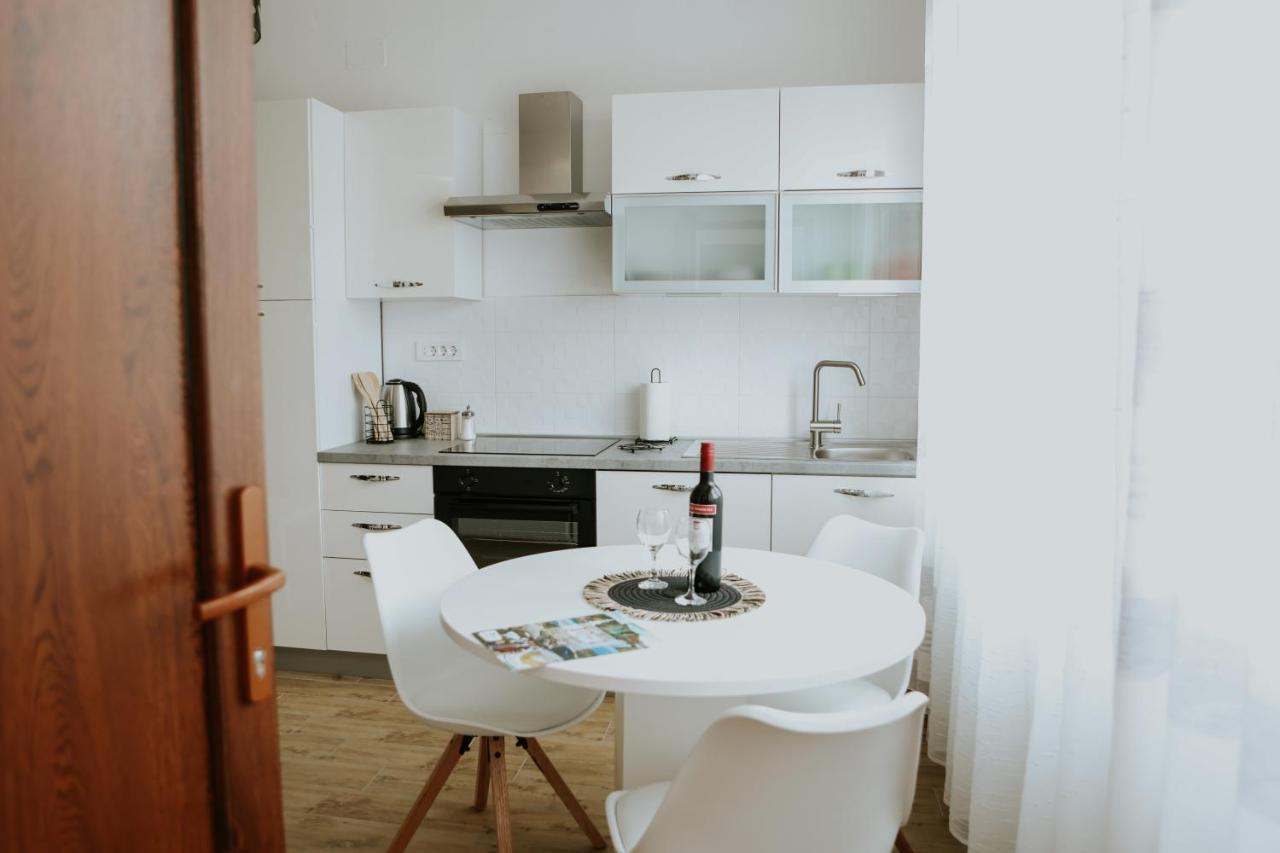 Apartman Nikola Gospić Dış mekan fotoğraf
